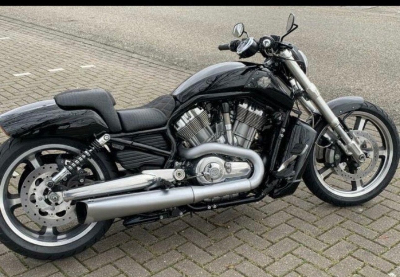 Harley Davidson V-Rod Muscle 1250cc 2015, Motoren, Motoren | Harley-Davidson, 2 cilinders, Chopper, Gebruikt, Sportuitlaat