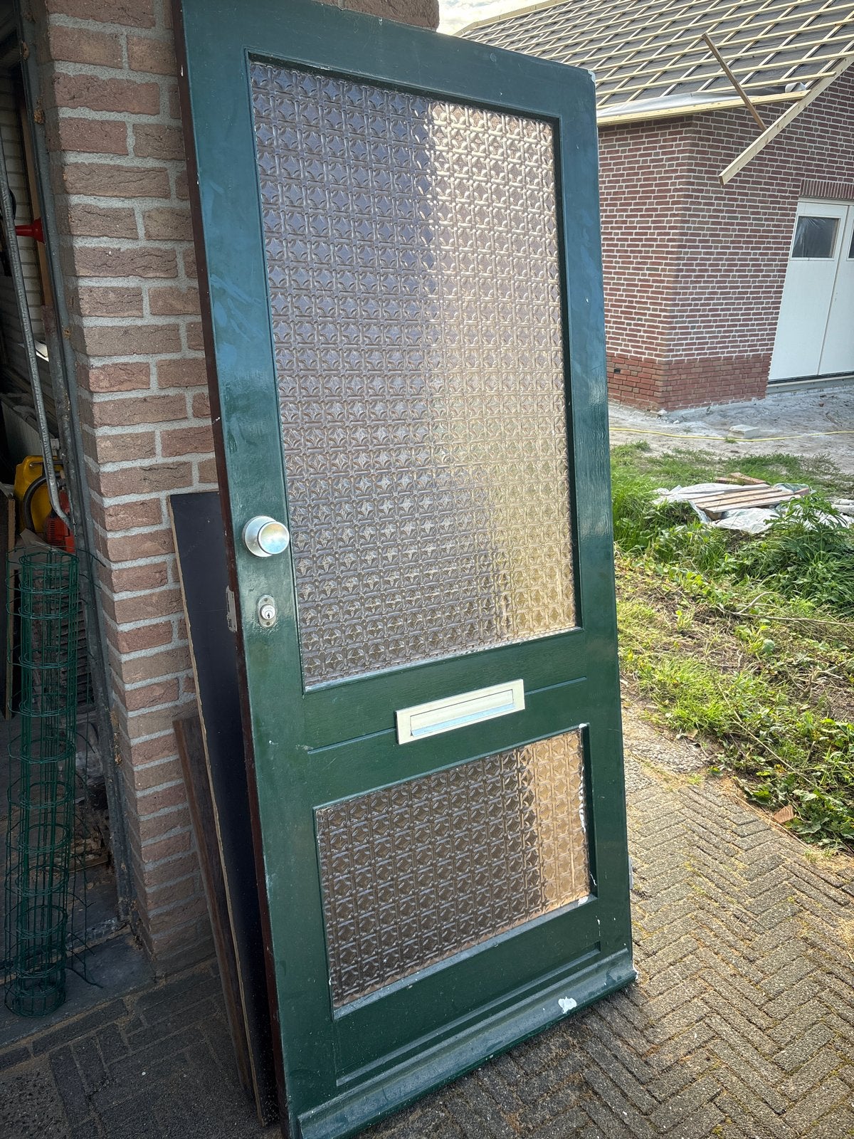Groene buitendeur met glas en brievenbus, Ophalen, Gebruikt, 80 tot 100 cm, Buitendeur