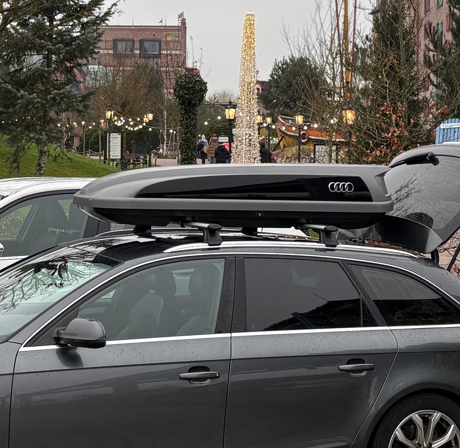 Originele Audi A4 Avant B8 dakdragers, Ophalen, Zo goed als nieuw