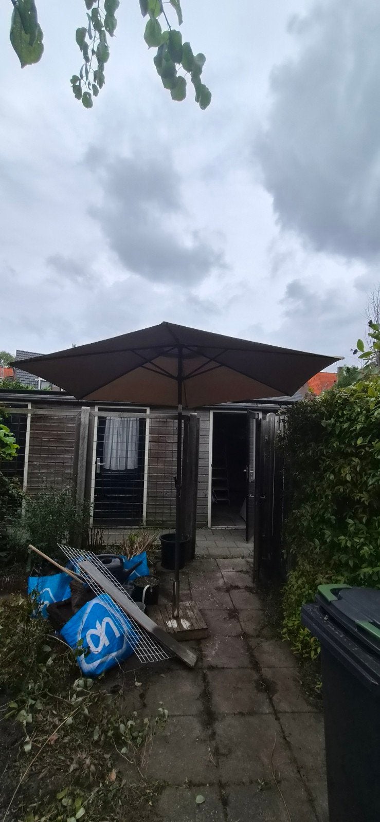 Parasol van Praxis - goede staat, Tuin en Terras, Ophalen, Verstelbaar, 2 tot 3 meter, Zweefparasol
