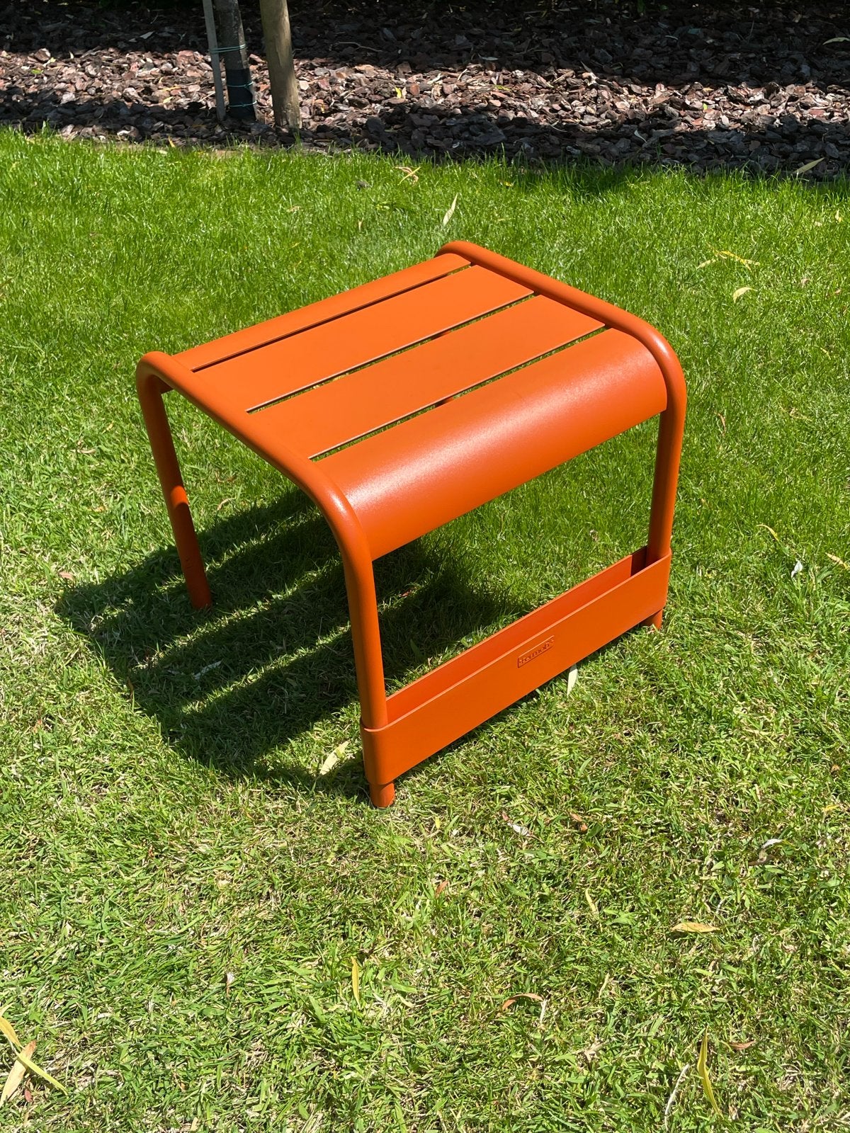 Fermob Luxembourg voetenbankje - bijzettafel oranje, Ophalen of Verzenden, Zo goed als nieuw, Aluminium