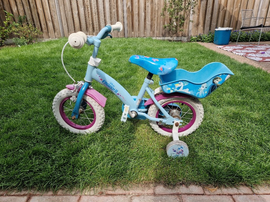 Frozen kinderfiets met zijwieltjes en zitje 12 inch, Fietsen en Brommers, Fietsen | Kinderfietsjes, Ophalen, Terugtraprem, Zijwieltjes