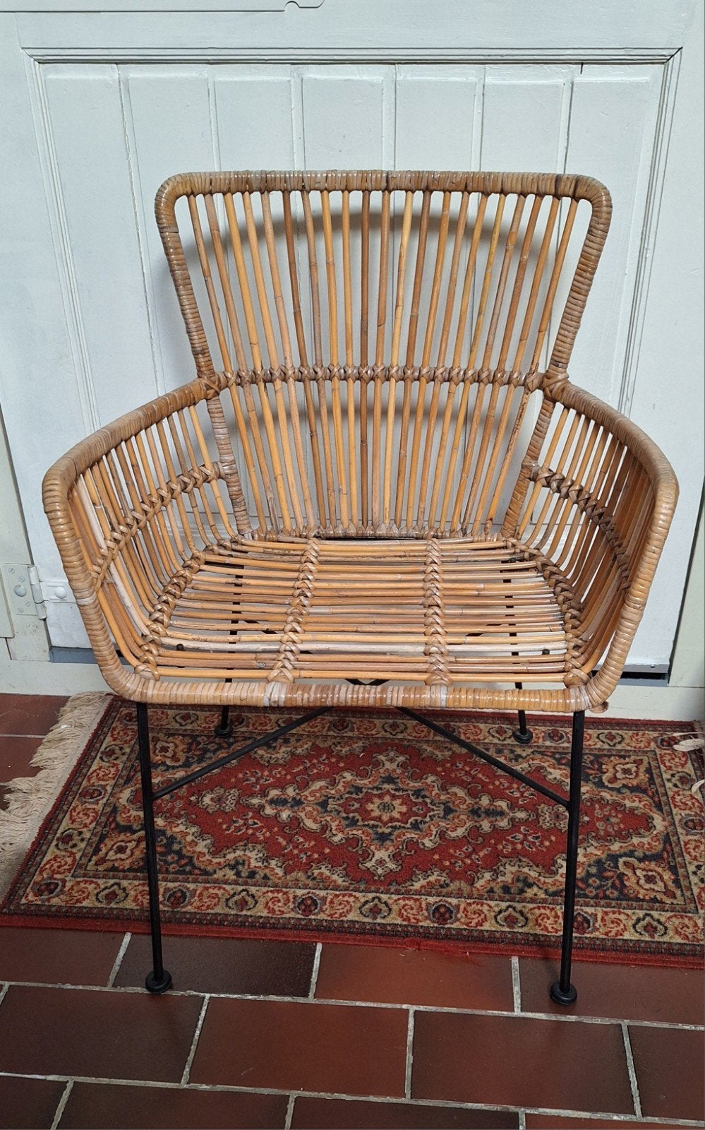 rotan / rietenstoel met zwarte kussens., Huis en Inrichting, Stoelen, Ophalen, Gebruikt, Bruin, Eén