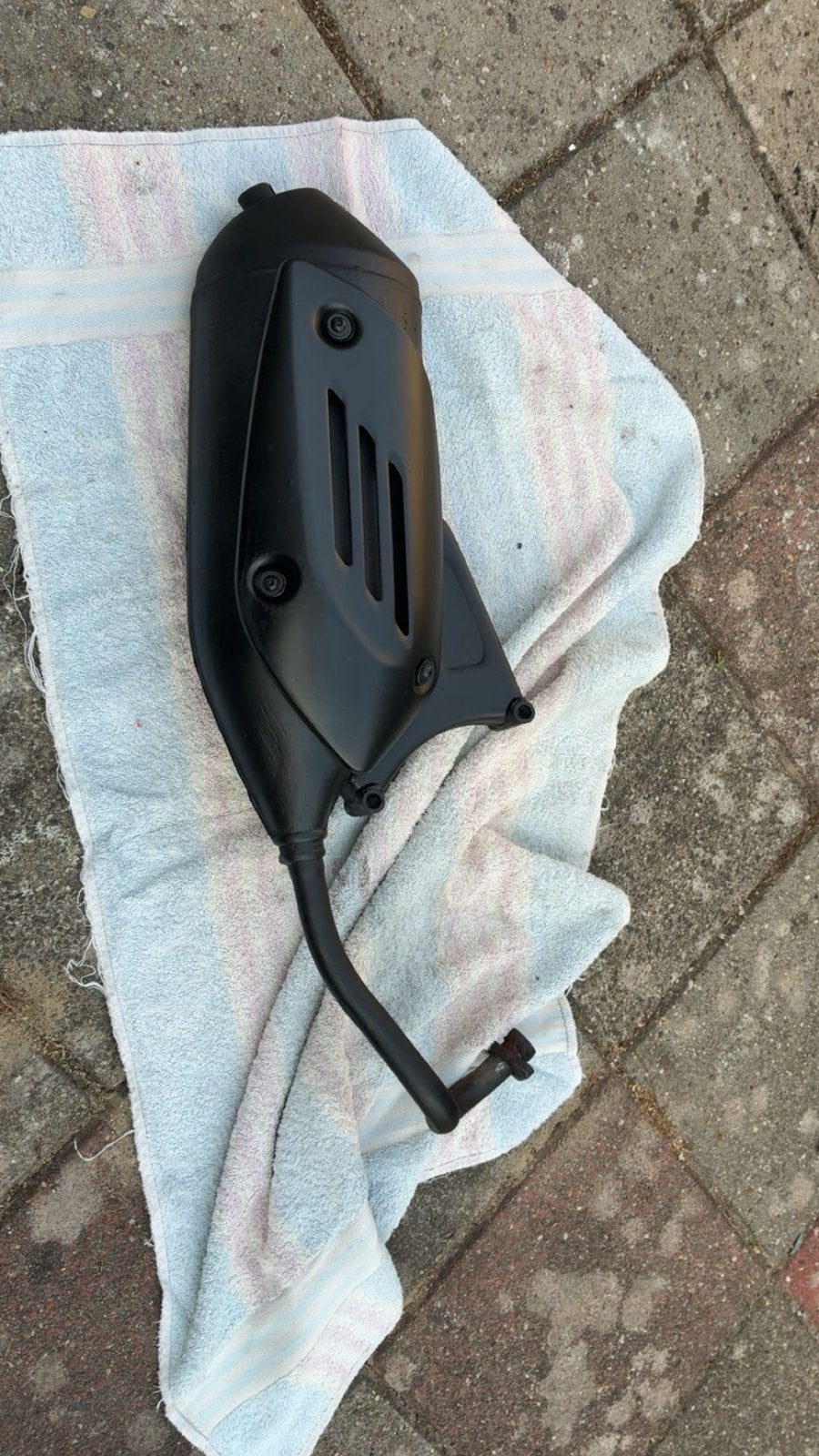 Vespa 4 v uitlaat carb model, Ophalen, Zo goed als nieuw, Uitlaat, Vespa