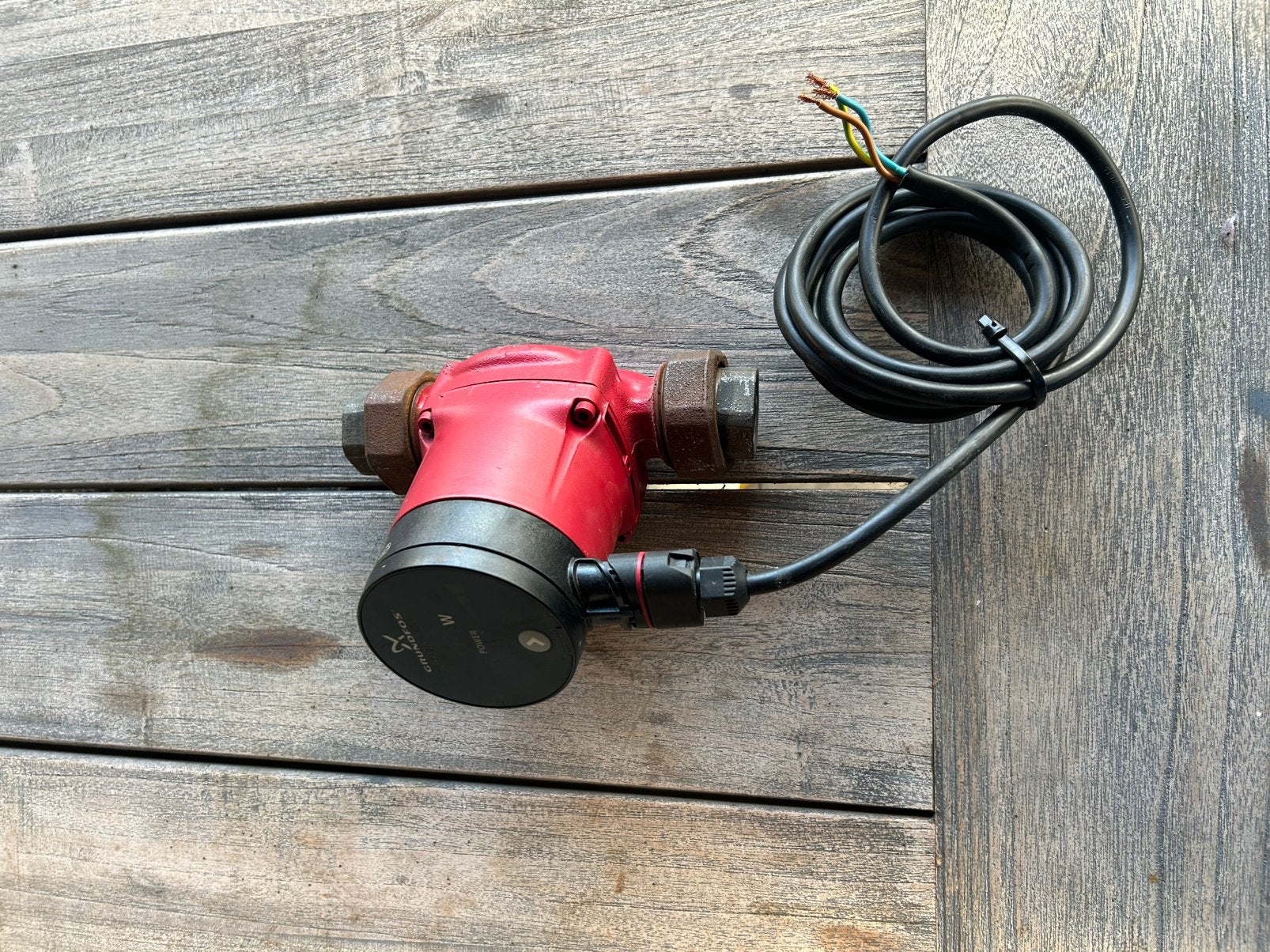 Te koop Circulatiepomp inregelkranen en thermostaatkraan, Ophalen, Zo goed als nieuw, Minder dan 60 cm, Minder dan 30 cm