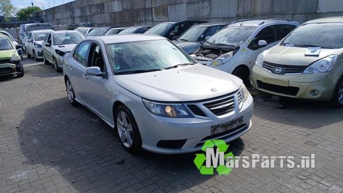 Carrosserie Hoek rechts-voor van een Saab 9-3, Gebruikt, -, -, Ophalen of Verzenden