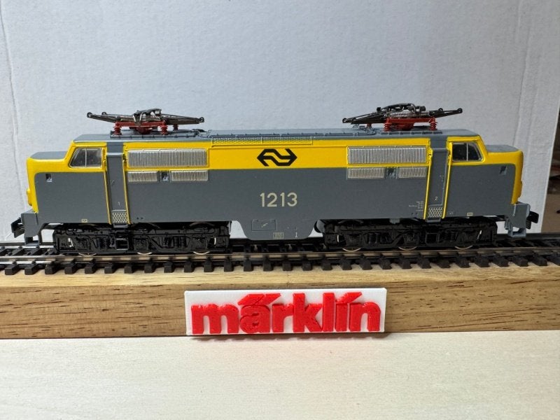 Märklin NS1213 - 3168 loc - MFX decoder en nieuwe motor, Ophalen, Wisselstroom, Locomotief, Zo goed als nieuw