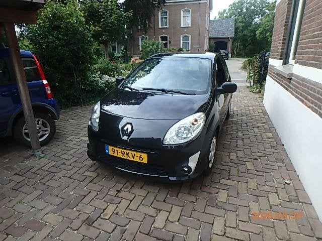 Renault Twingo 1.2 16V 2011 Zwart, Auto's, 839 kg, Twingo, 74 pk, 4 cilinders