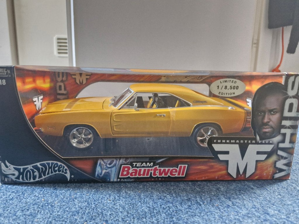 €95 1:18 Hotwheels Dodge Charger, Ophalen of Verzenden, Nieuw, Auto, Hot Wheels