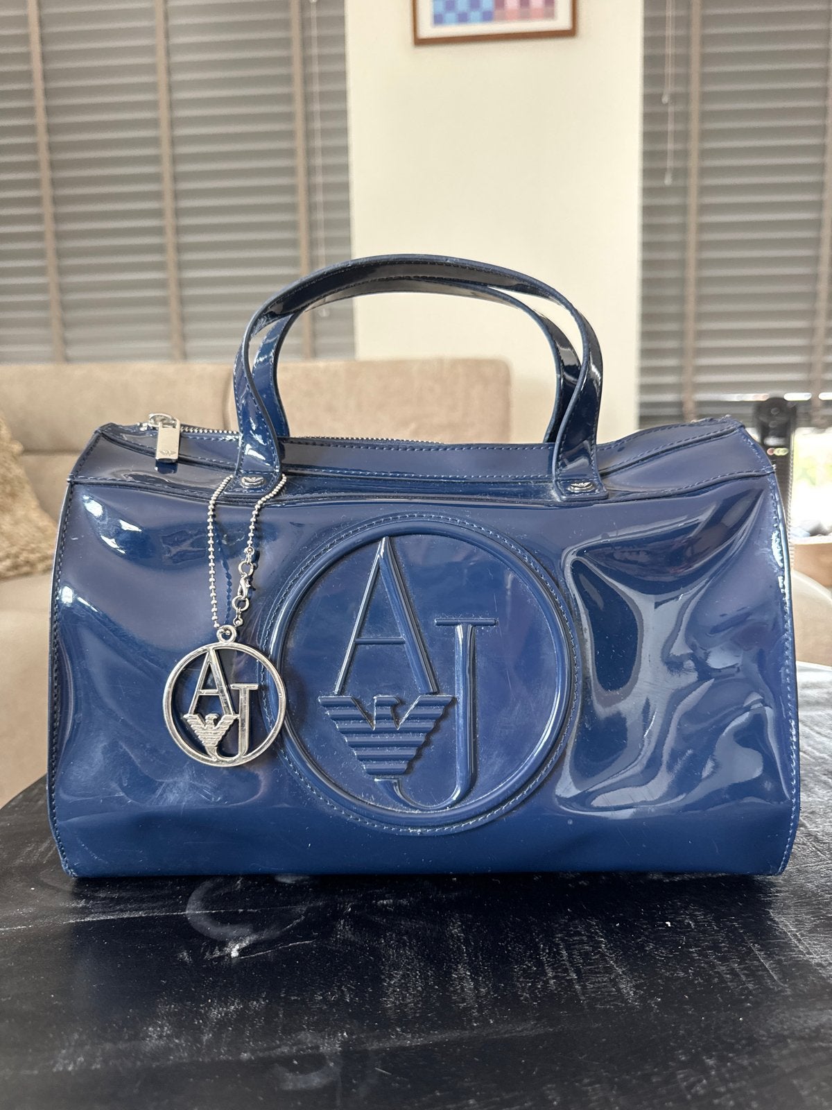 Armani Jeans Handtas - Blauw Lak, Sieraden, Tassen en Uiterlijk, Tassen | Damestassen, Ophalen, Zo goed als nieuw, Blauw, Handtas