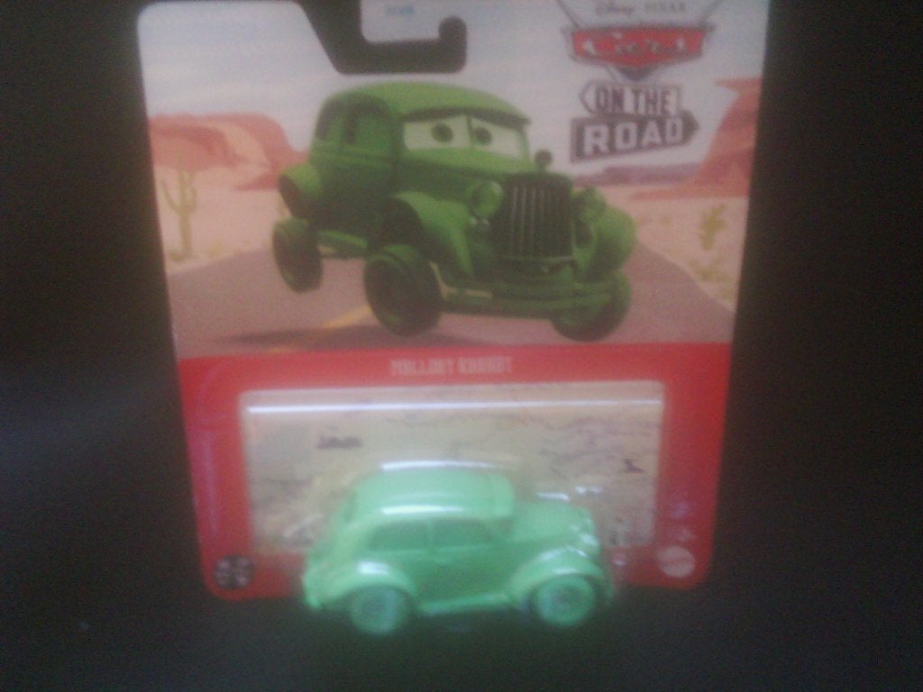 Disney Cars on the Road       Mallory Karhut, Kinderen en Baby's, Ophalen of Verzenden, Nieuw