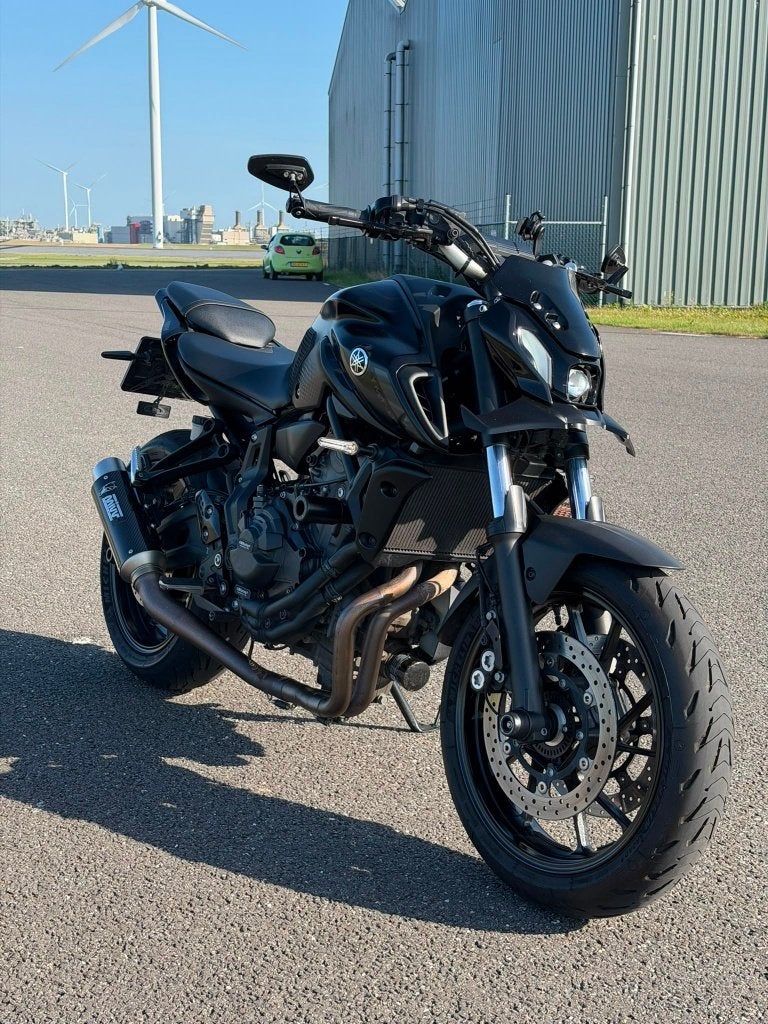 Yamaha MT07 2021 A2 Full Black + Origineel uitlaat, Motoren, 700 cc, 2 cilinders, Gebruikt, Particulier