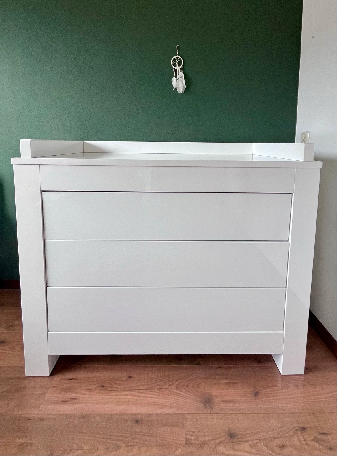 Commode wit hoogglans, Gebruikt, 50 tot 70 cm, Ophalen of Verzenden, 100 cm of meer