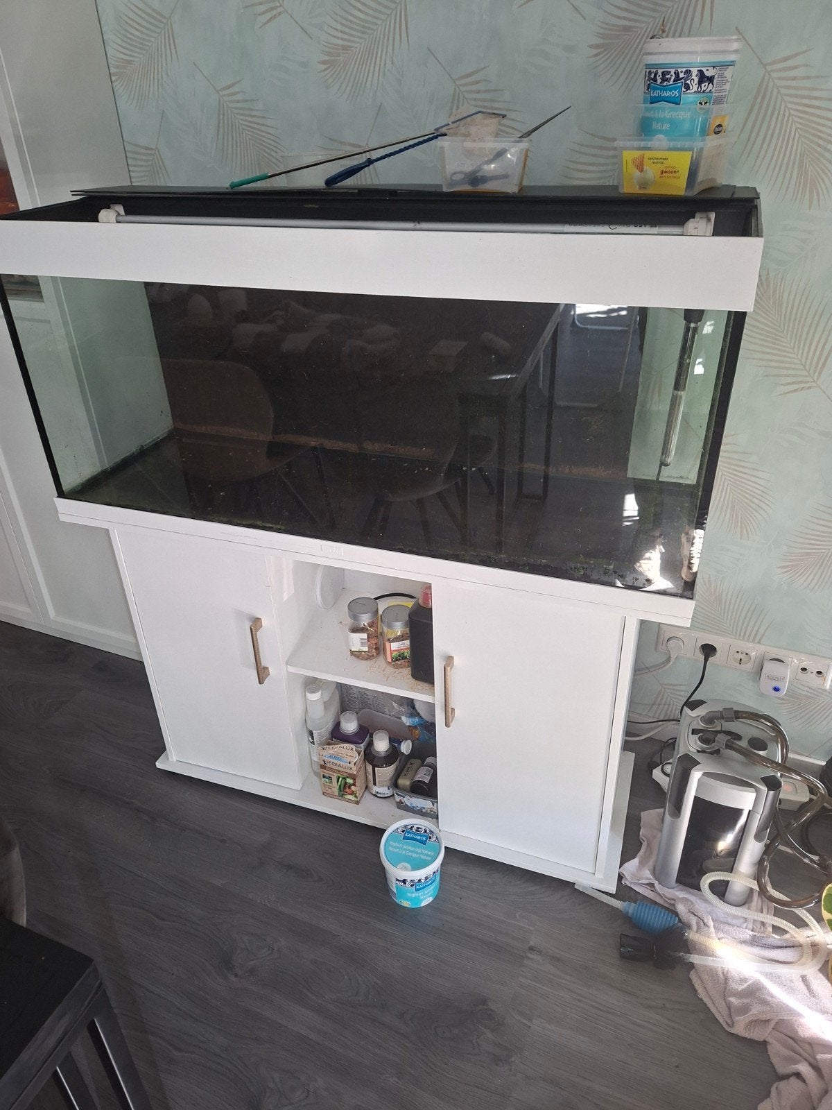 Juwel aquarium, Ophalen