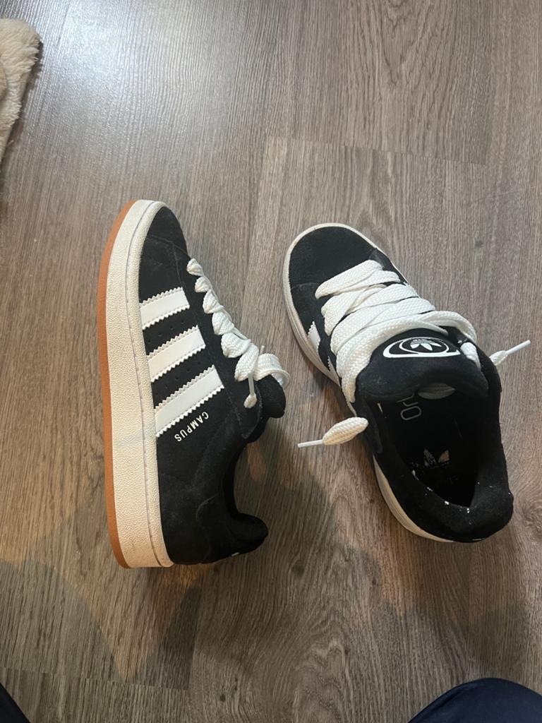 Adidas campus, Kinderen en Baby's, Kinderkleding | Schoenen en Sokken, Ophalen of Verzenden, Zo goed als nieuw, Jongen of Meisje