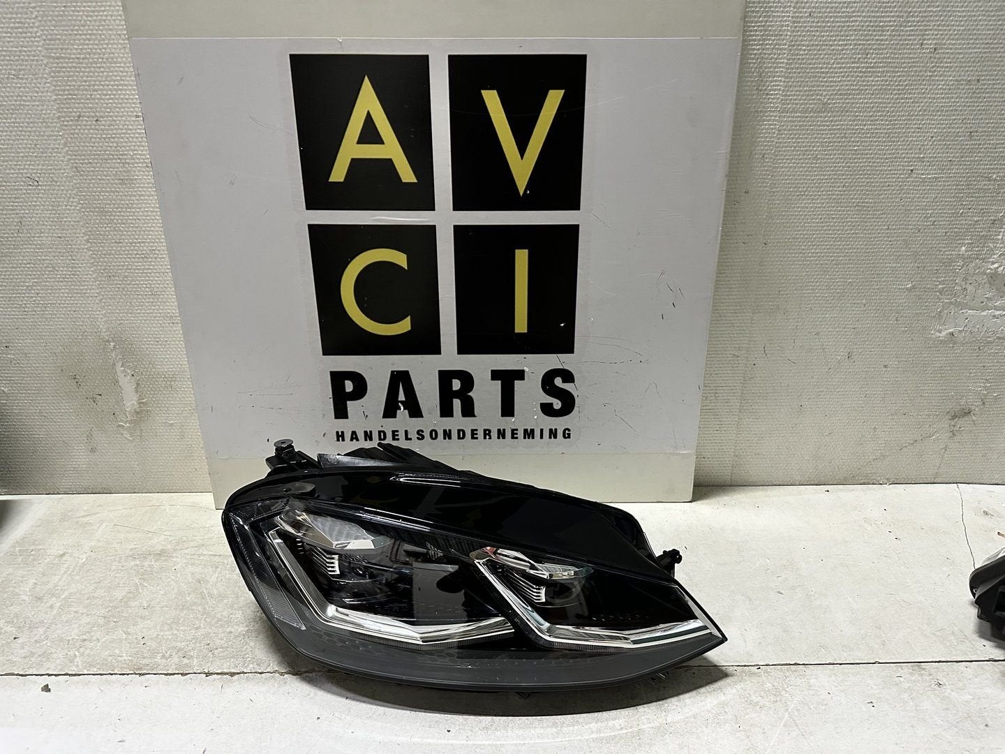Koplamp Golf 7 7.5 facelift Full led 5G1941036L rechts, Gebruikt, -, Volkswagen, -