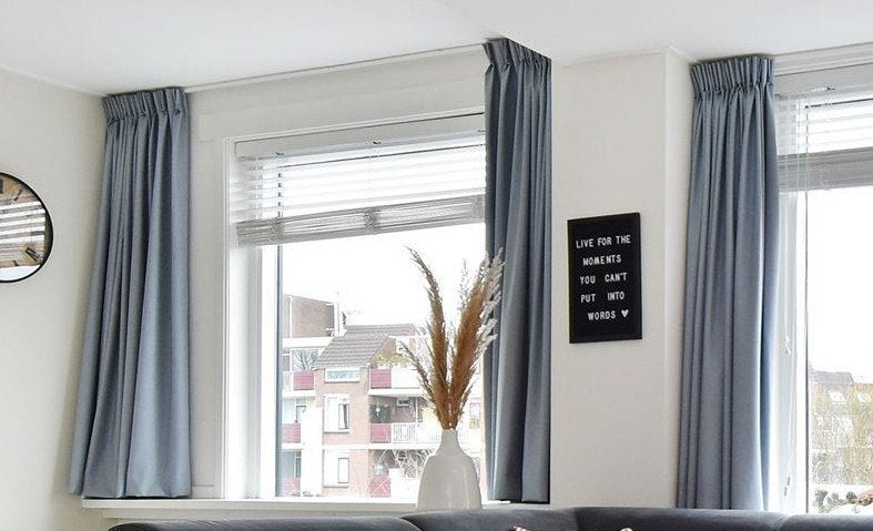 Gordijnen blauw grijs, Huis en Inrichting, Stoffering | Gordijnen en Lamellen, Ophalen, Overige materialen, Gebruikt, 170 cm