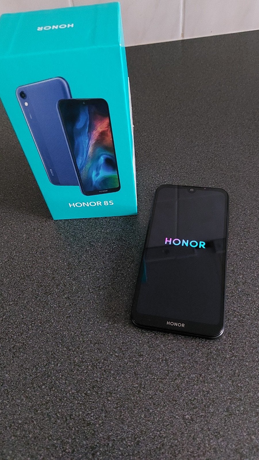 Honor 8S smartphone, Ophalen, 6 megapixel of meer, Zwart, Overige modellen