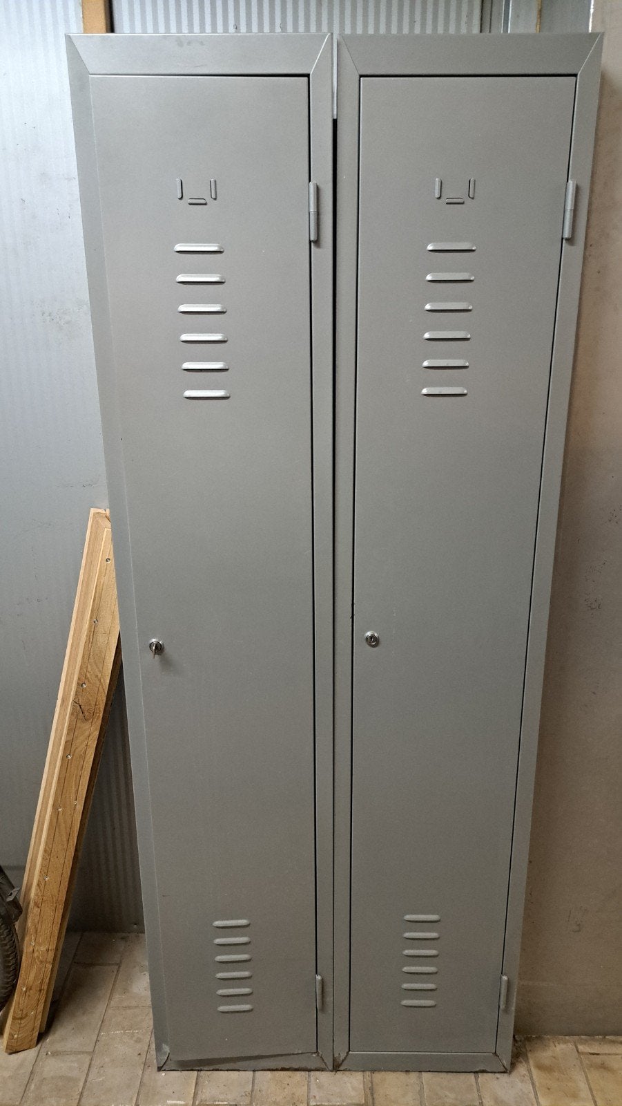 locker kasten, Ophalen, Gebruikt