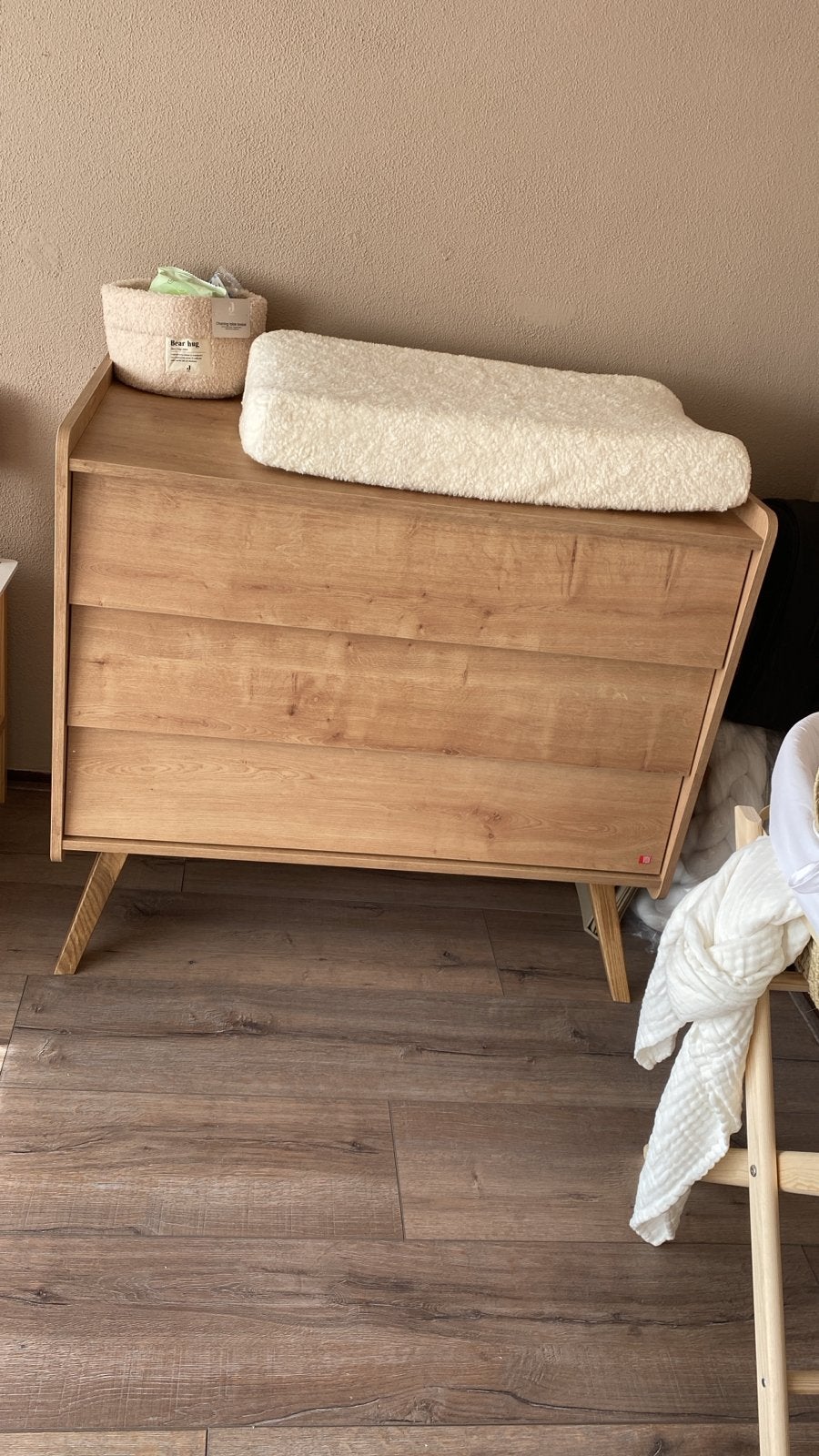 Vintage Eiken Commode - Zo goed als nieuw, Kinderen en Baby's, Ophalen, 50 tot 70 cm, Zo goed als nieuw, 75 tot 100 cm