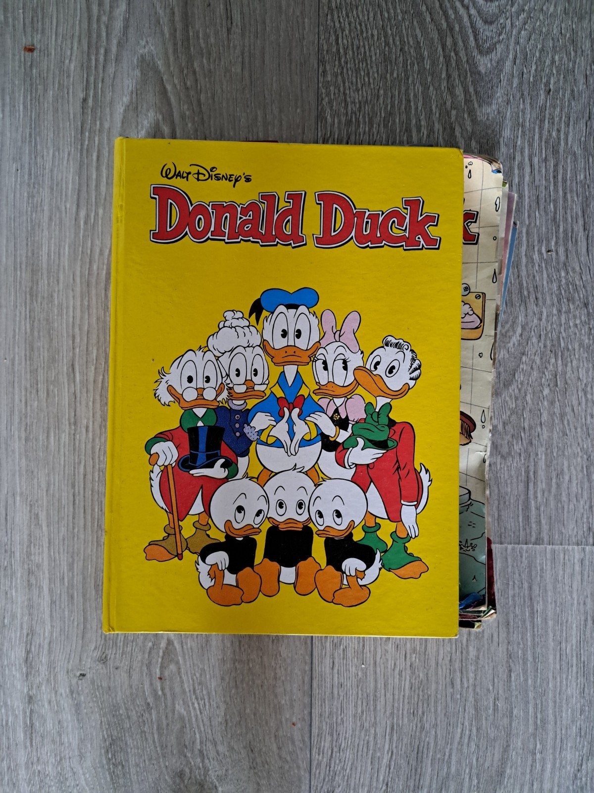 Verzamelmap met Donald Duck uit 2007, Meerdere stripboeken, Ophalen of Verzenden, Gelezen