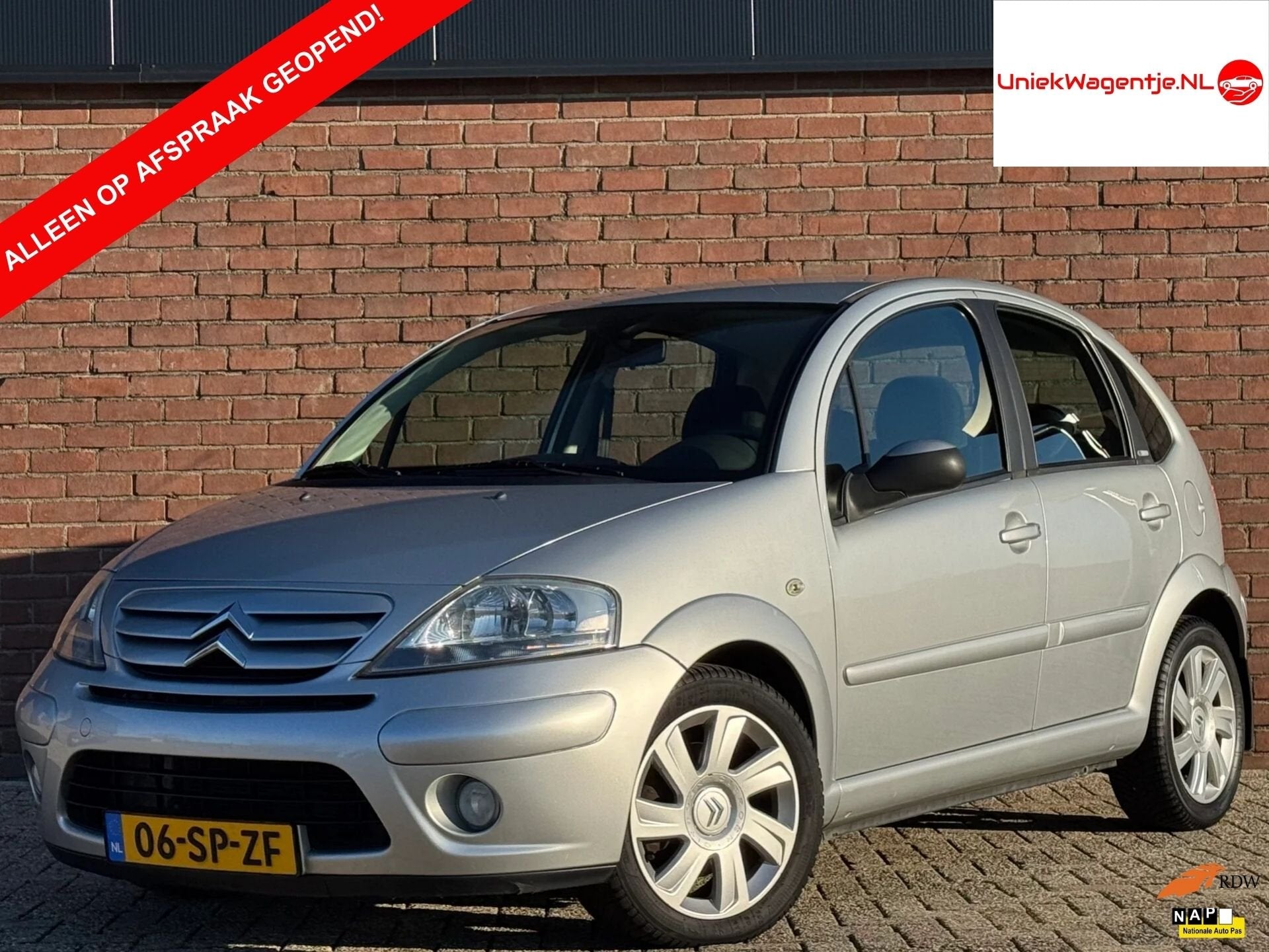Citroën C3 1.6i-16V EXCLUSIVE | NL-AUTO! | CRUISE! | CLIMA!, Auto's, Gebruikt, Zwart, 4 cilinders, 1108 kg