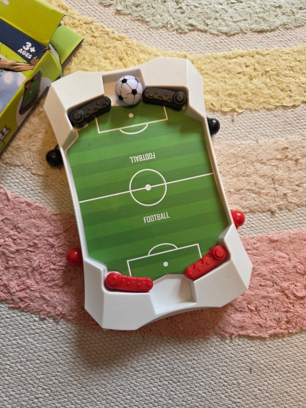 Mini football game voetbal spelletje
1x gespeeld, Een of twee spelers, Ophalen of Verzenden, Zo goed als nieuw