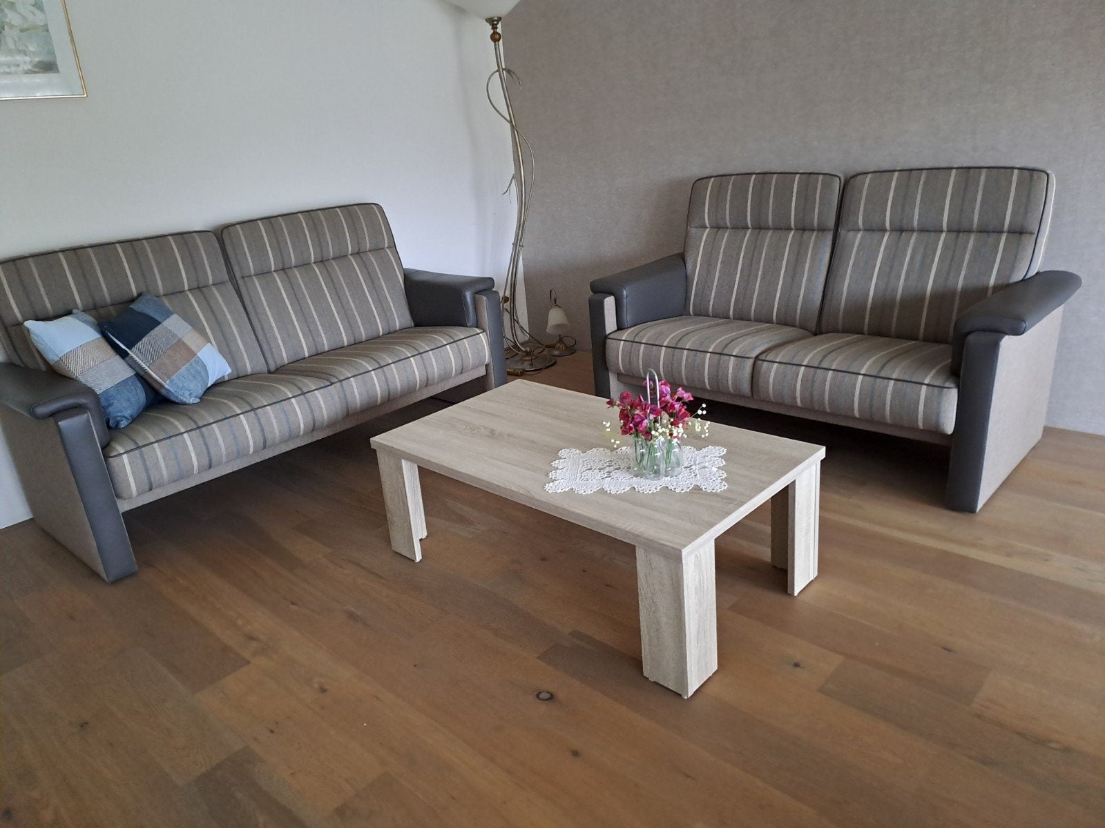 Zithoek, 2 comfortabele banken. 2 en 3 zits, stof/leer, Huis en Inrichting, Ophalen, 150 tot 200 cm, Tweepersoons, 75 tot 100 cm
