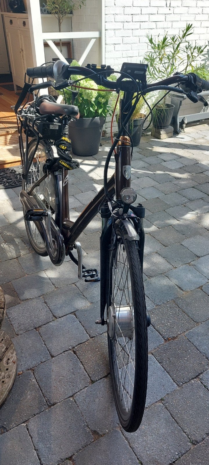 Sparta  E-bike met voorwielmotor en AXA slot, Ophalen, Sparta, Gebruikt, 51 tot 55 cm