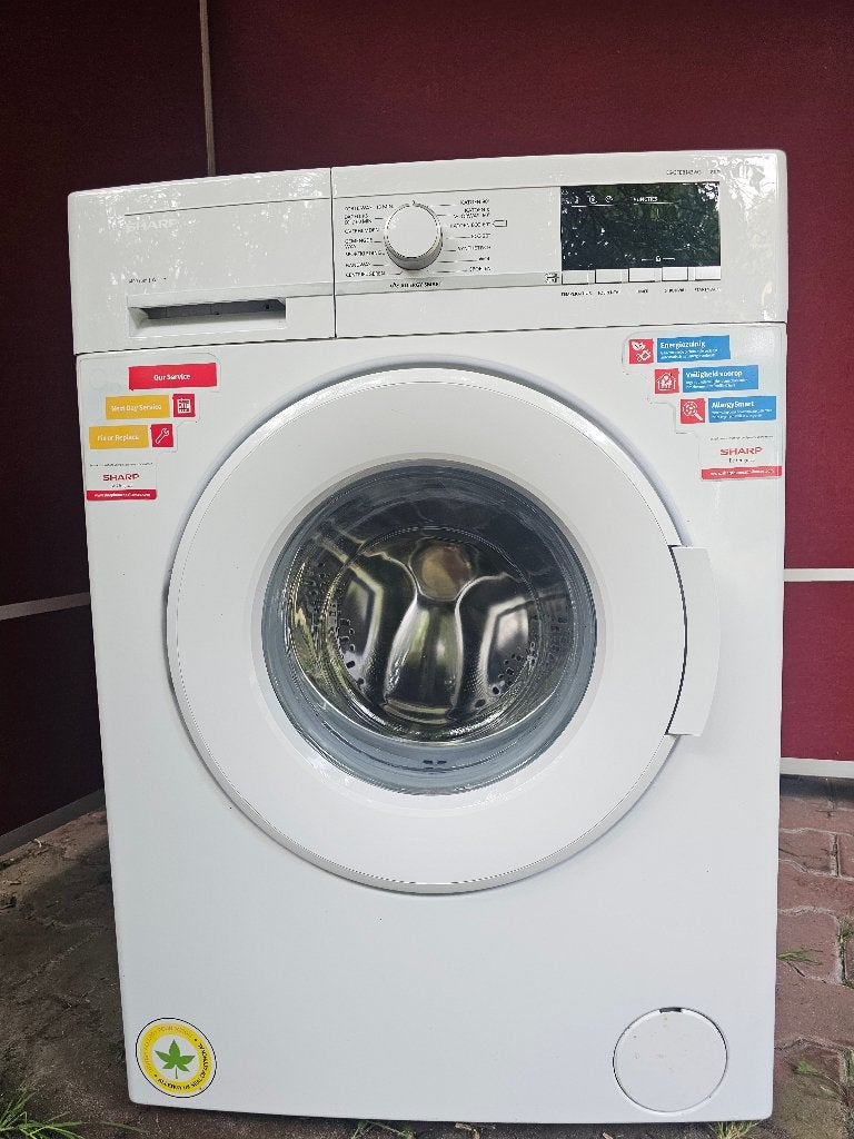 Sharp Wasmachine 8kg (Defect / Voor onderdelen of reparatie), Ophalen, 1200 tot 1600 toeren, 8 tot 10 kg, Voorlader