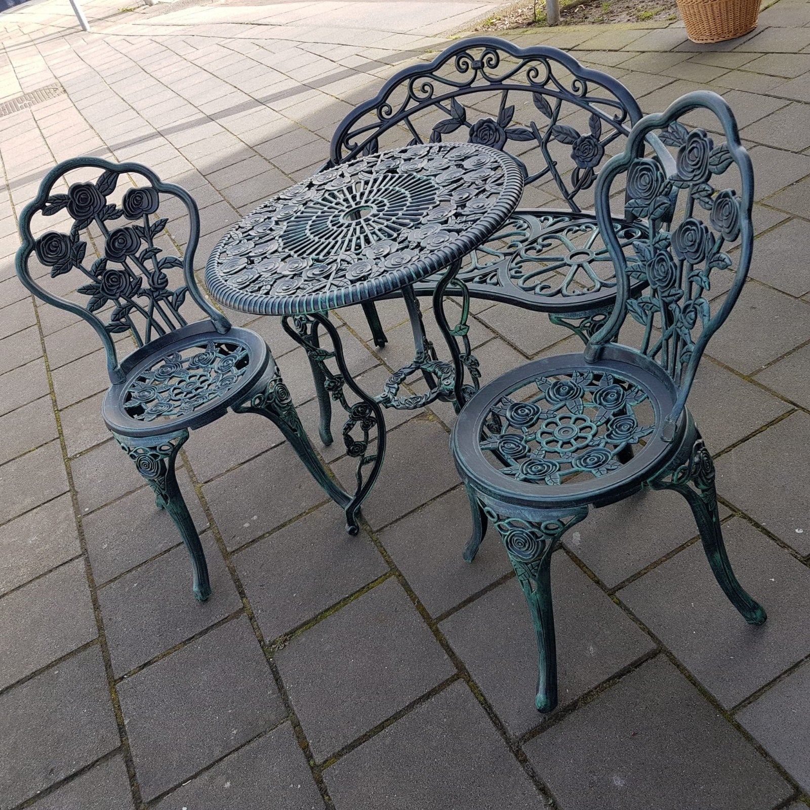 Antieke gietaluminium bistroset tuinset met roosmotief, Ophalen of Verzenden, Nieuw