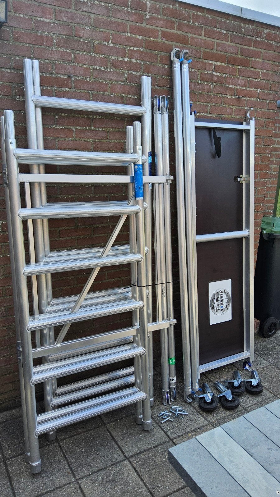 Alumexx rolsteiger zgan, Doe-het-zelf en Verbouw, Steigers, Ophalen, Zo goed als nieuw, Rolsteiger of Kamersteiger, 5 meter of hoger