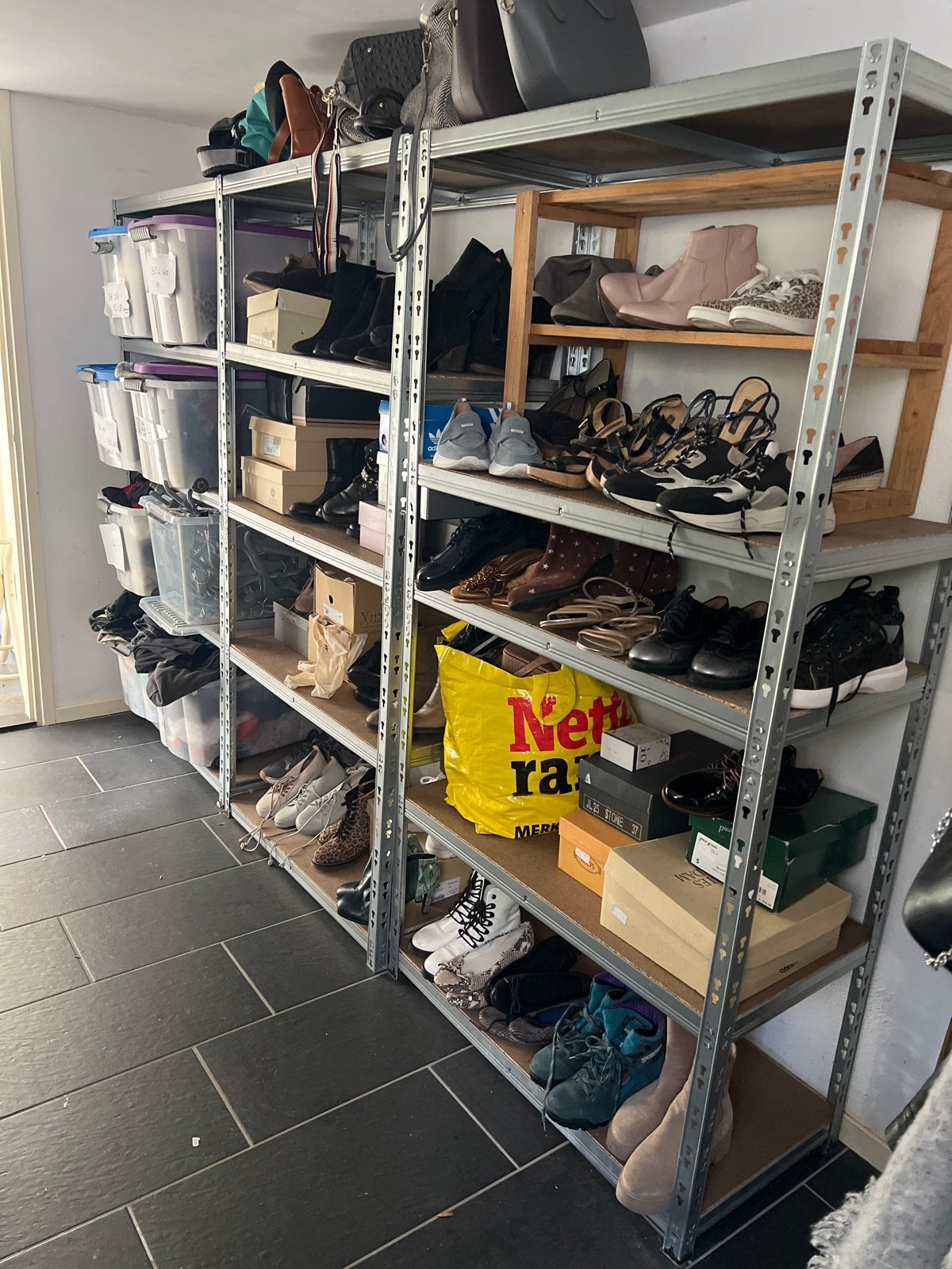 4x stellingkast kast opbergkast. Prijs is voor alle 4(!)