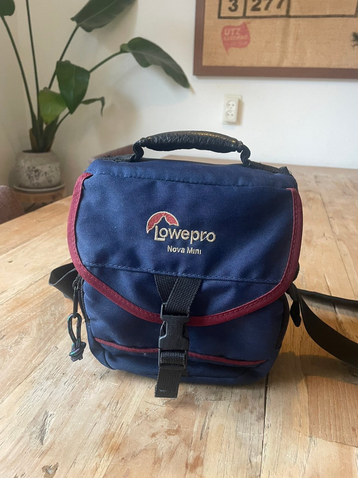 Lowepro Nova camera/ foto tas, Audio, Tv en Foto, Blauw, Ophalen of Verzenden, Schoudertas, Lowepro
