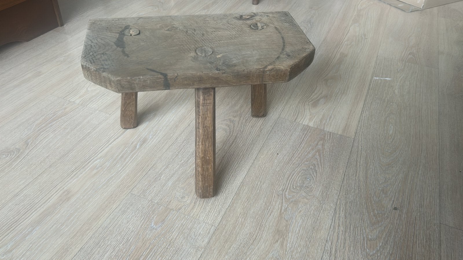 Driepoot melk kruk, Ophalen, Gebruikt, Hout