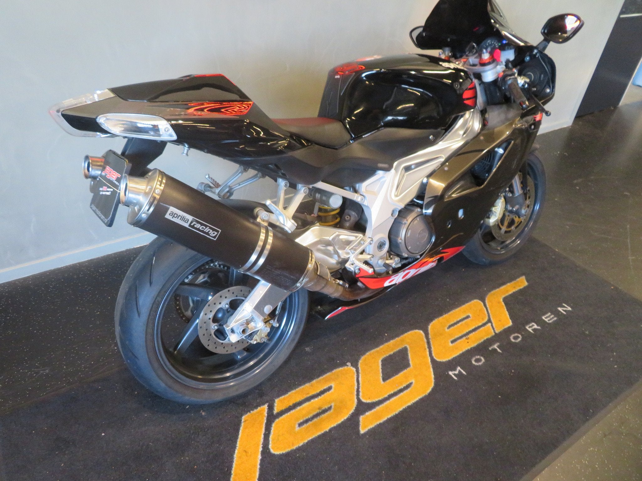 Aprilia RSV 1000 MILLE RACING (bj 2004), Motoren, Motoren | Aprilia, Bedrijf, Super Sport