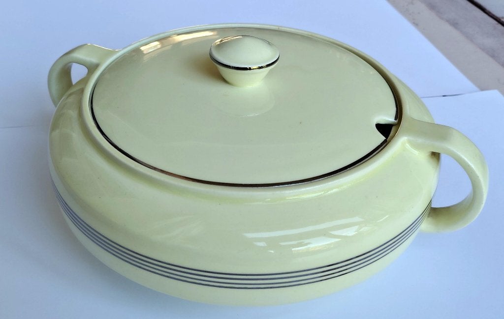 Petrus Regout servies model K - Pastel Geel/Crème met bies, Ophalen