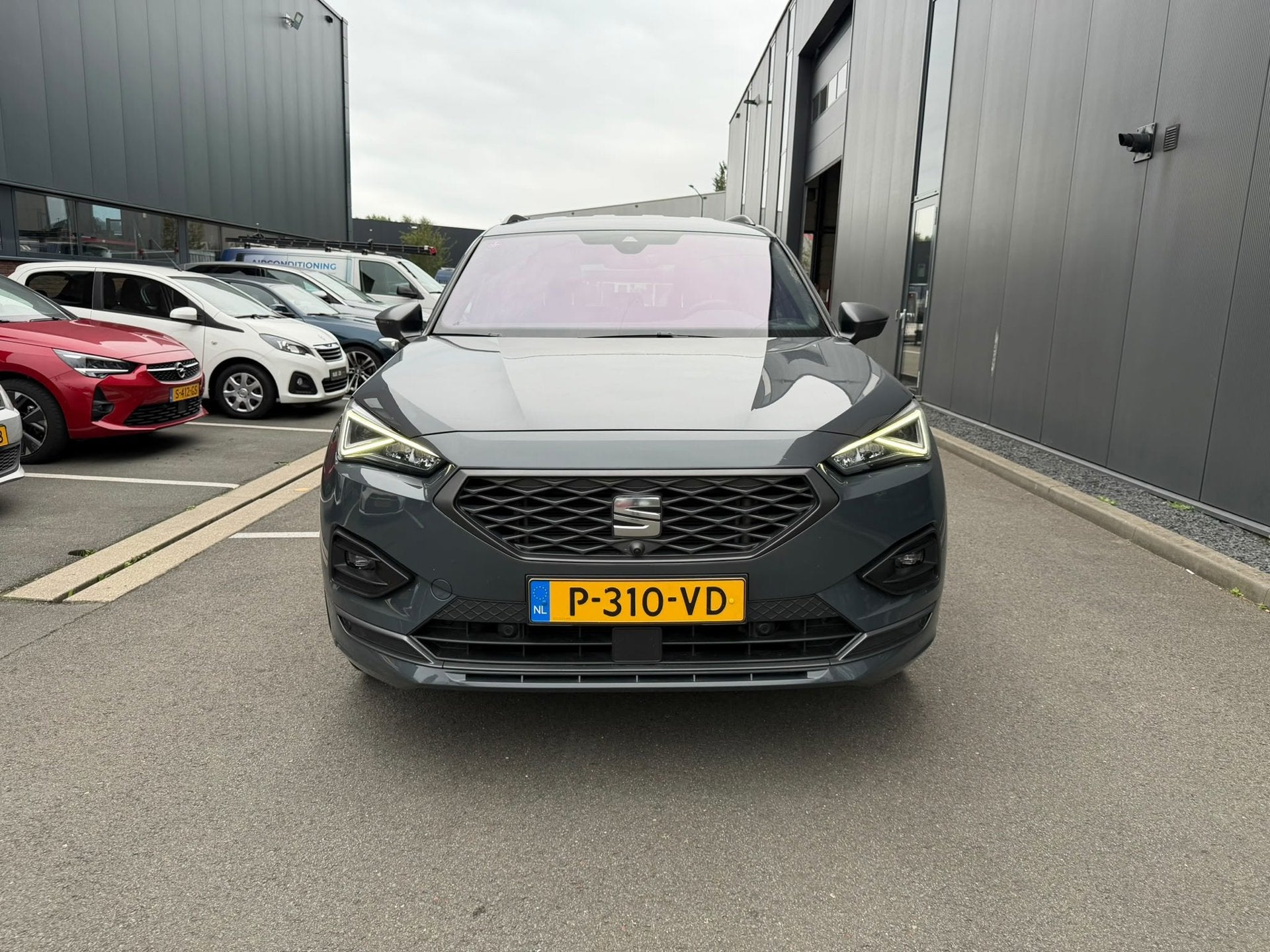 Seat Tarraco 1.5 TSI FR Business Intense Aut. | ACC | 360°, Auto's, Dealer onderhouden, 4 cilinders, 150 pk, Bedrijf