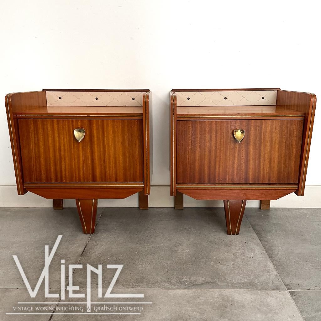 Vintage, midcentury, retro nachtkastjes, mid century, kastje, Huis en Inrichting, Slaapkamer | Nachtkastjes, Gebruikt, Minder dan 55 cm