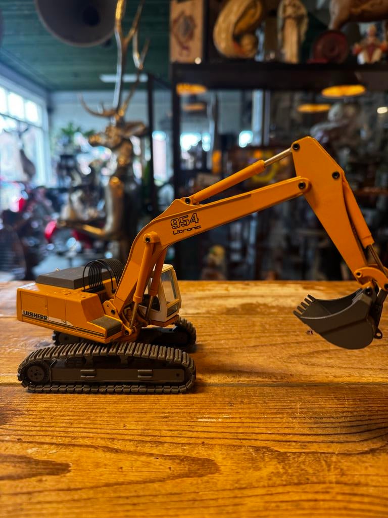Conrad 954 Liebherr Litronic graafmachine model, Gebruikt, Overige typen, Ophalen of Verzenden, X