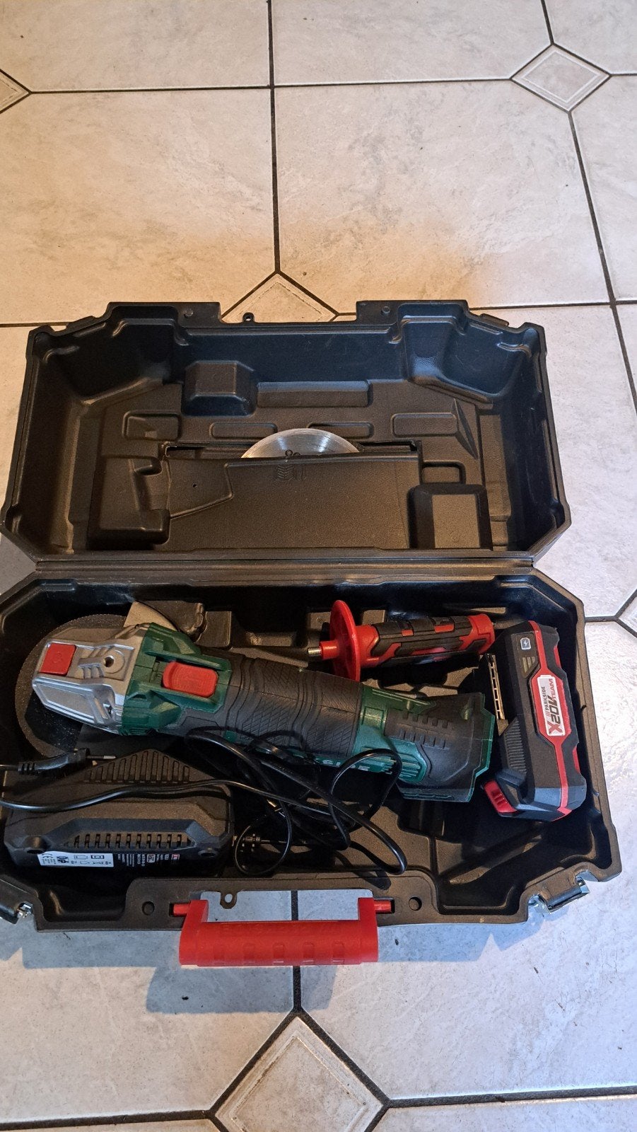 Parkside Haakse Slijper met Accu en Oplader in Koffer, Ophalen of Verzenden, Gebruikt, Haakse slijper, Parkside