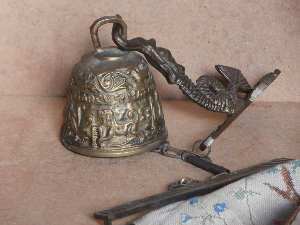 Oud deurbel schellekoord geborduurd trekbel koperen deur bel, Antiek en Kunst, Antiek | Koper en Brons, Ophalen of Verzenden, Koper