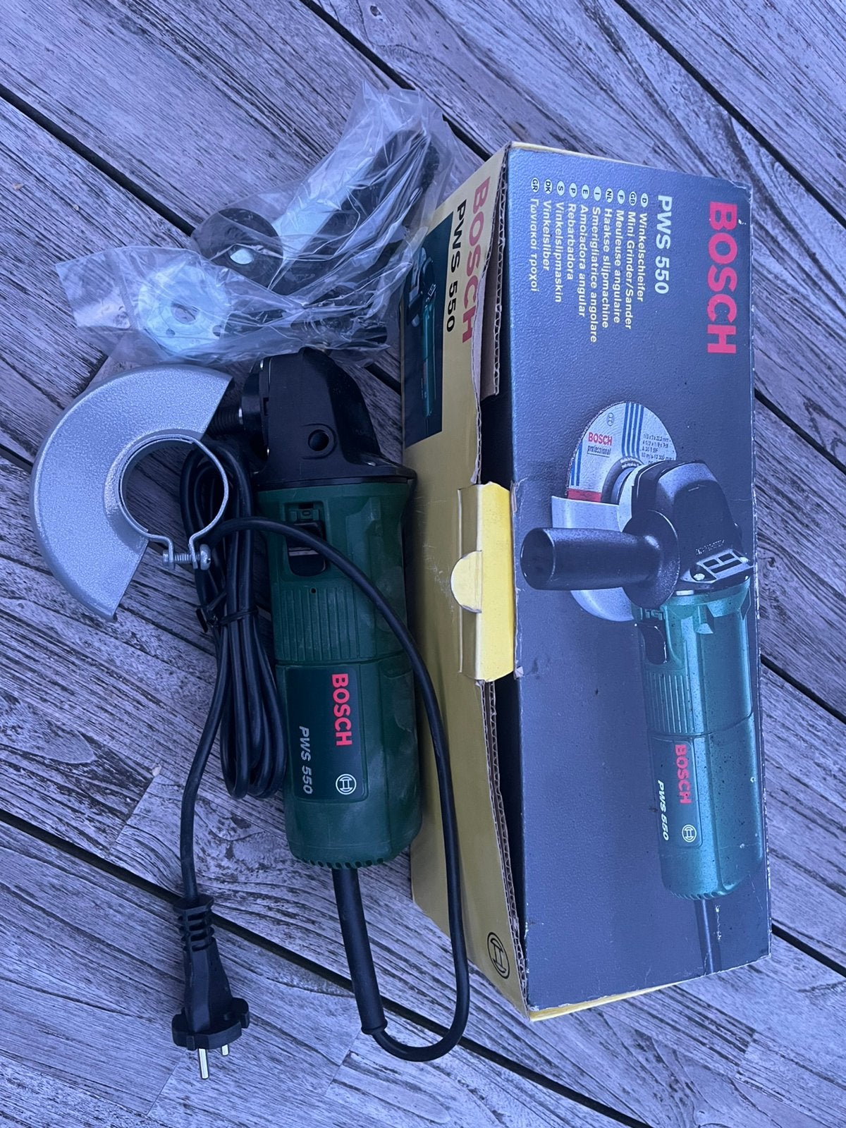 Haakse slijpmachine Bosch - PWS 550, Ophalen, Zo goed als nieuw, Minder dan 600 watt, Vlakschuurmachine