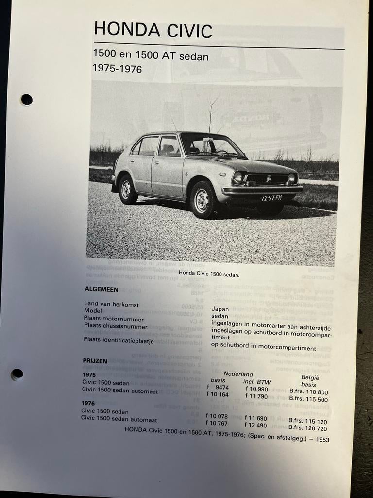 Honda Civic 1500 Sedan vraagbaak 1975-1976, Ophalen of Verzenden, Gelezen, Honda
