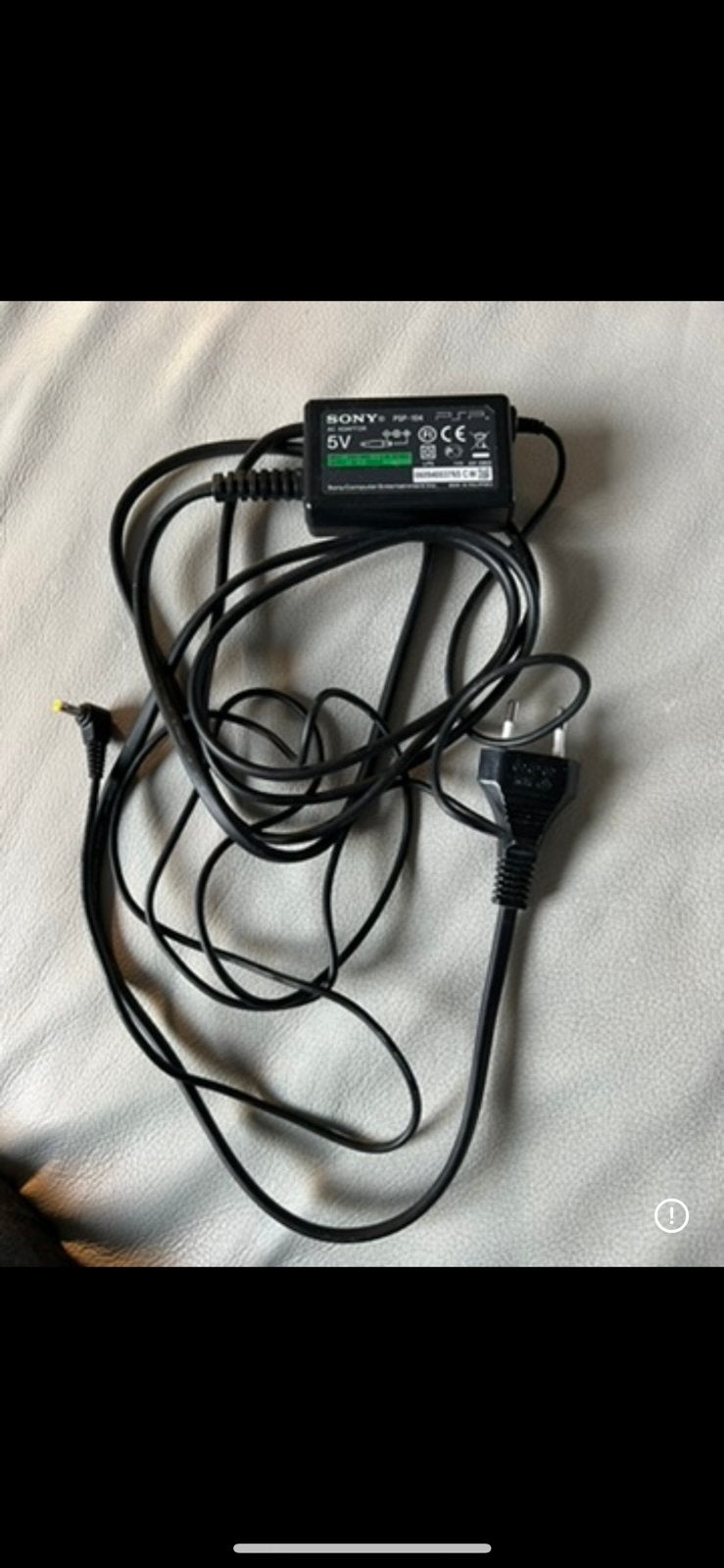 AC adapter oplader sony psp psp-104, Spelcomputers en Games, Ophalen of Verzenden, Zo goed als nieuw, PSP, Accu of Oplader