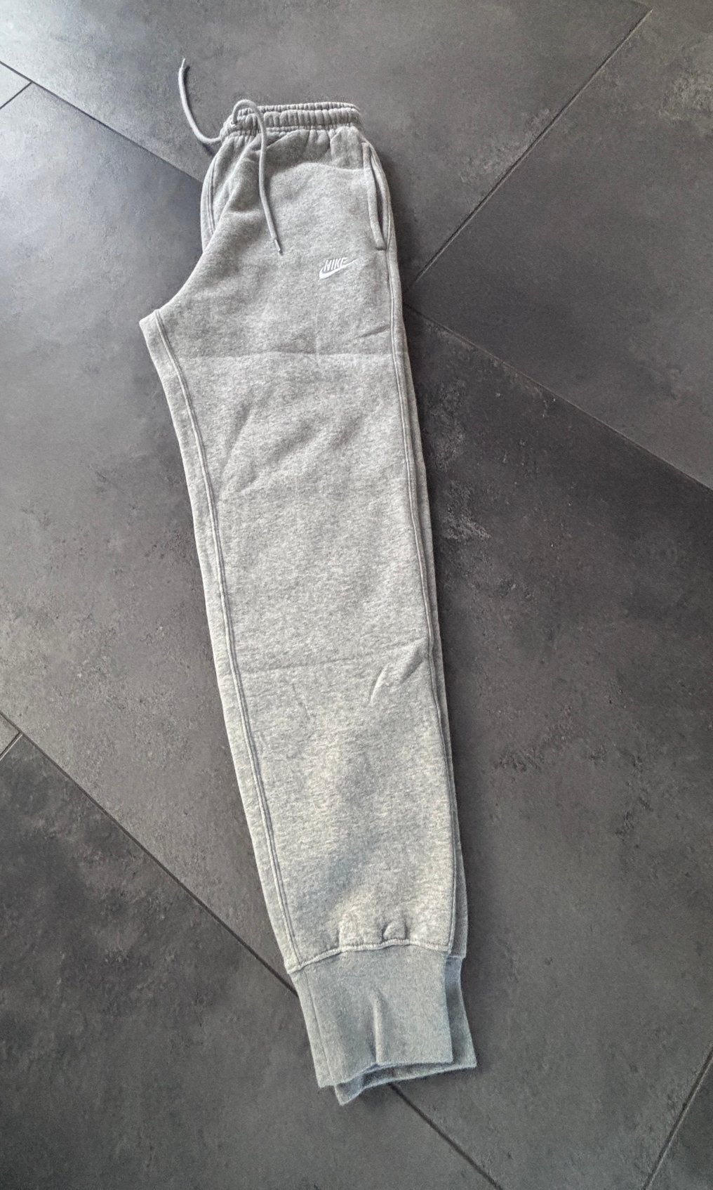 Nieuw… XS orginele nike sportswear club fleece joggingbroek., Ophalen, Zo goed als nieuw, Blauw, W27 (confectie 34) of kleiner
