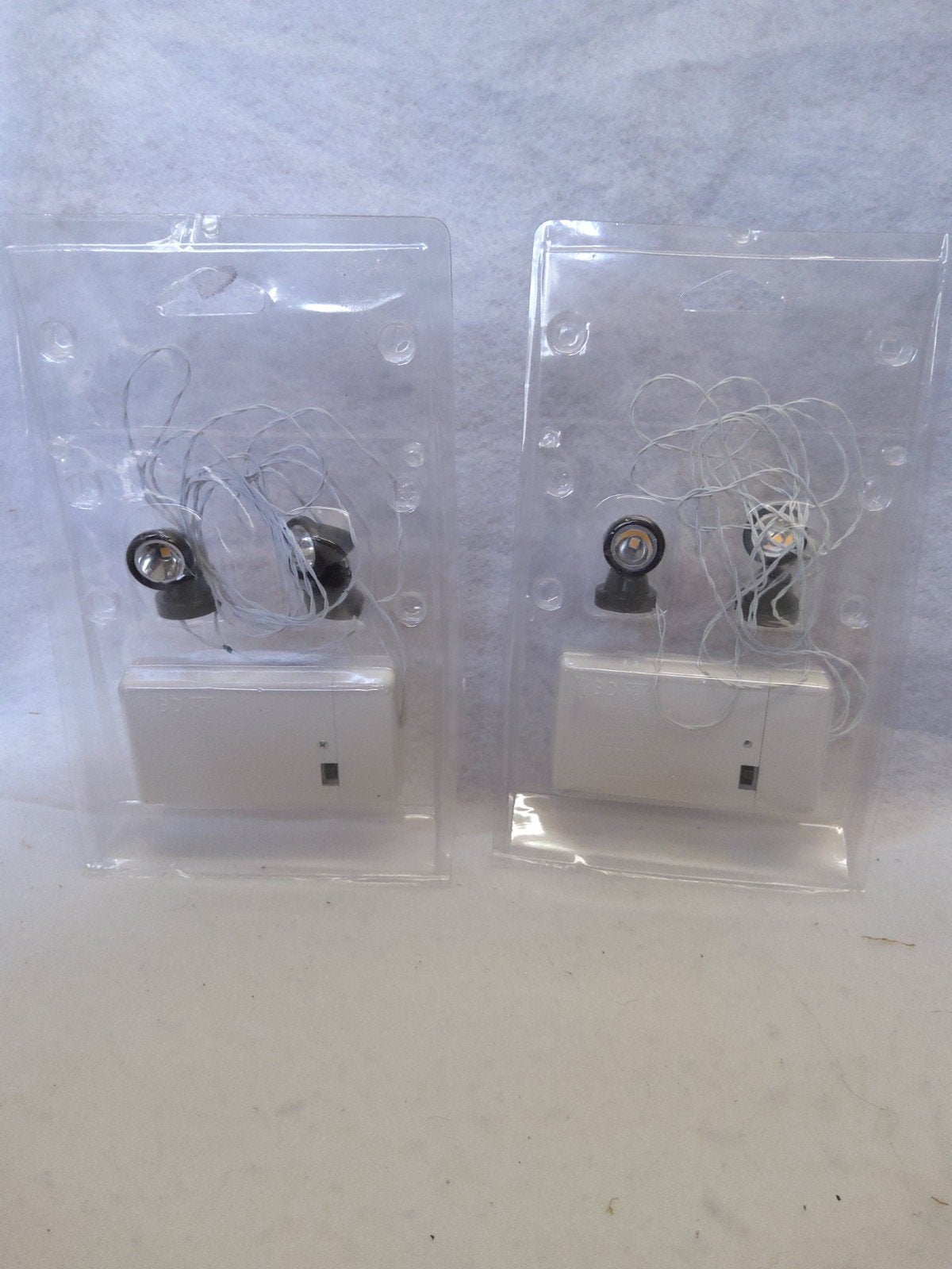 Lemax 44756 Ronde Spotlights - Set van 2   B8, Ophalen of Verzenden, Zo goed als nieuw