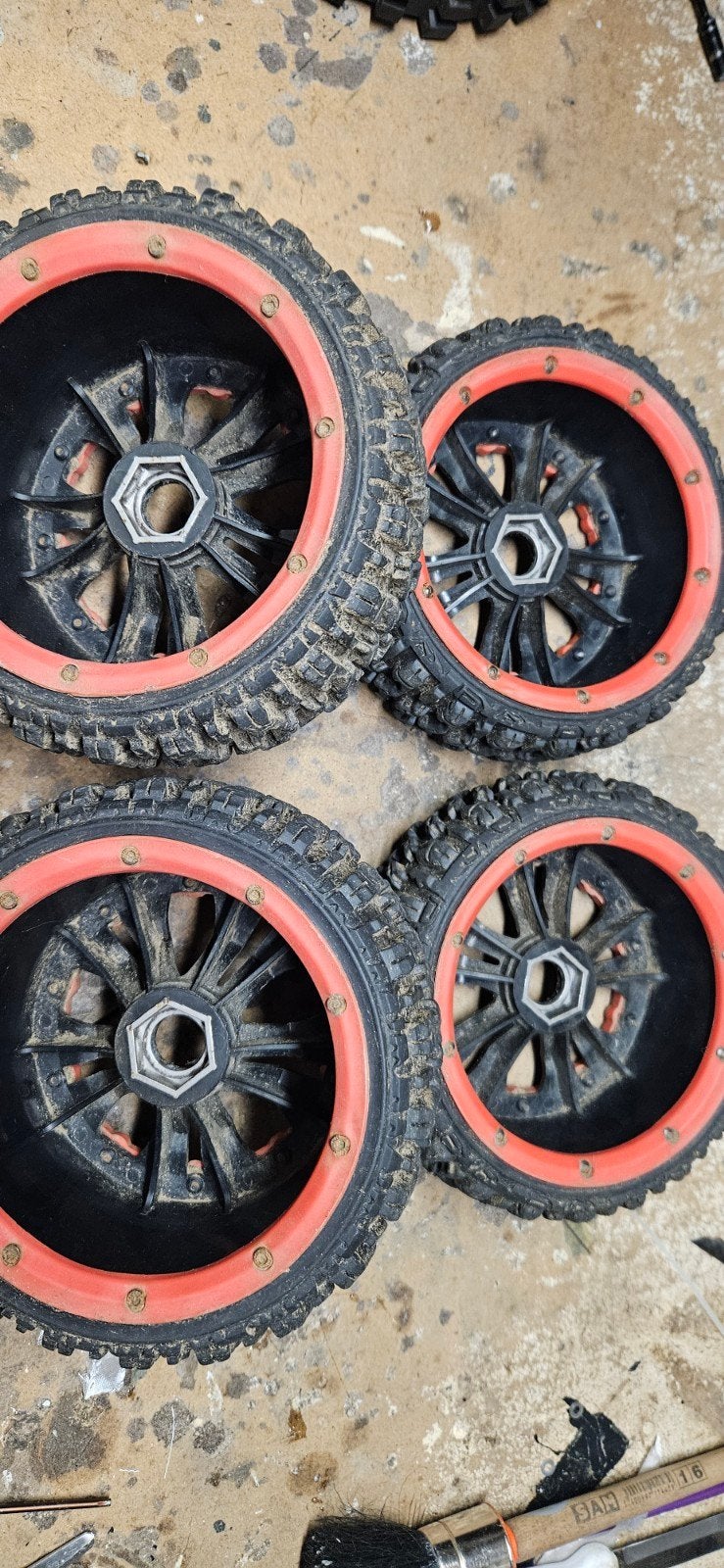 RC Auto Offroad Banden met Velgen - Set van 4, Gebruikt, Onderdeel, Overige schalen, Overige typen