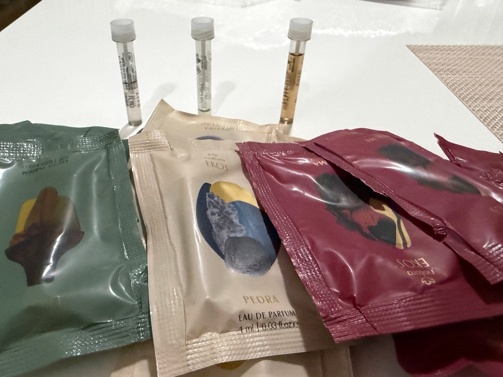 Nieuwe parfum samples - diverse geuren, Ophalen of Verzenden, Nieuw
