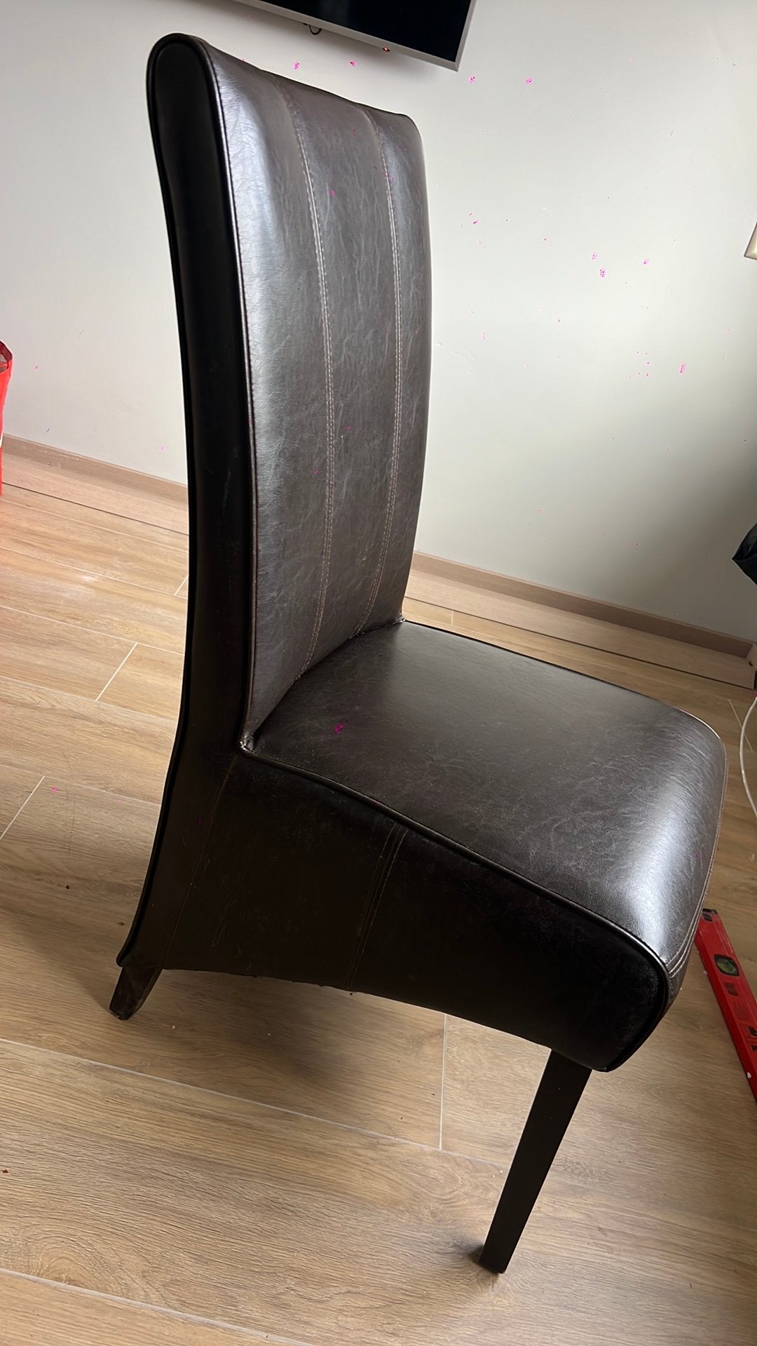 De lederen stoelen zijn nog in goede en bruikbare staat., Ophalen of Verzenden, Zo goed als nieuw, Bruin